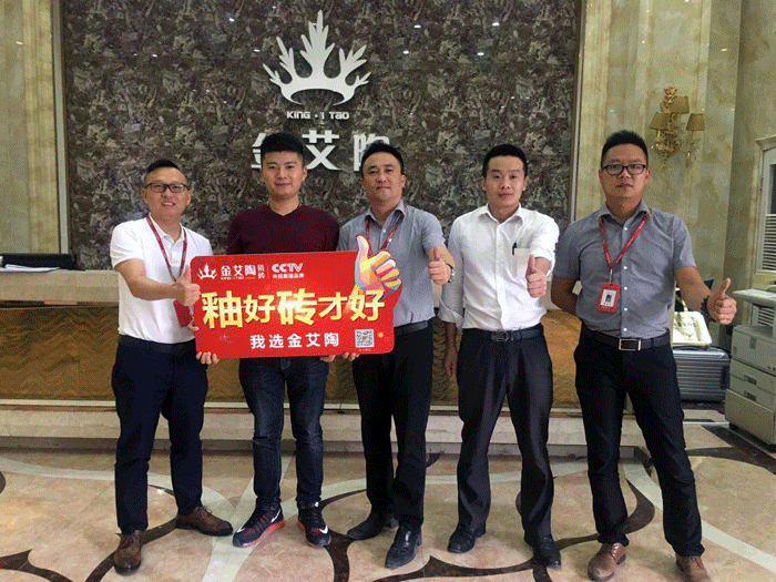 听说mansion88有酒有故事，，，看官们，，，约么？？
